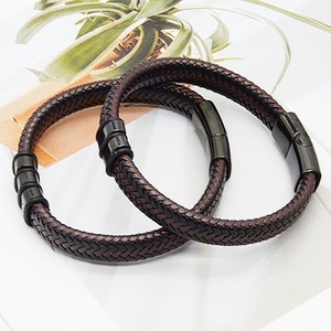 Pulsera de Cuero y Acero Inoxidable para Hombre, 7.5, 8.5, 9 Pulgadas, Cierre Magnético, Patrón Geométrico, Joyería para Uso Diario - Product Image 2