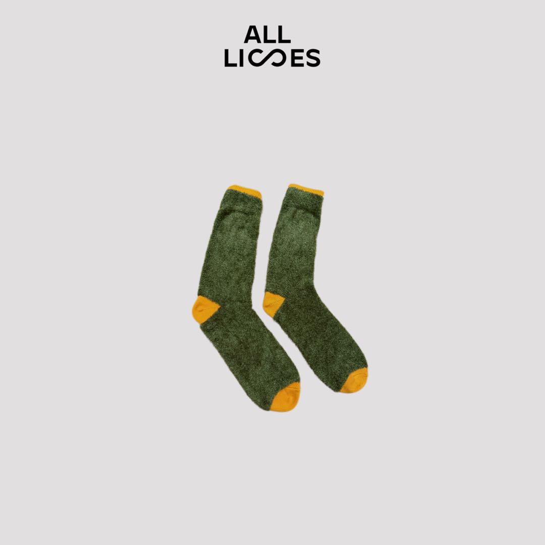 Chaussettes mi-mollet vert corail en molleton (taille non précisée)