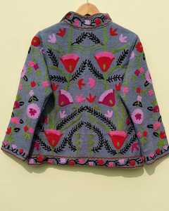 เสื้อแจ็คเก็ตผ้าฝ้ายปักลายสัตว์สีเทาสำหรับผู้หญิง ระบายอากาศได้ดี เหมาะสำหรับงานปาร์ตี้ในฤดูหนาวและฤดูใบไม้ผลิ - Product Image 2