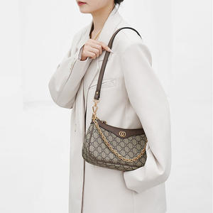 Borse <span class=keywords><strong>Vintage</strong></span> per <span class=keywords><strong>Donna</strong></span> Vendita Diretta all'Ingrosso <span class=keywords><strong>Borsa</strong></span> Tote Stampata da <span class=keywords><strong>Donna</strong></span> <span class=keywords><strong>Borsa</strong></span> a <span class=keywords><strong>Tracolla</strong></span> con Catena di Design alla Moda - Product Image 4