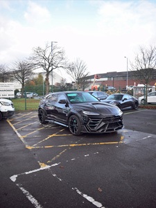 Kit Carrozzeria in Fibra di Carbonio Stile <span class=keywords><strong>M</strong></span> per Lamborghini URUS SE, Accessori Auto MSY - Product Image 4