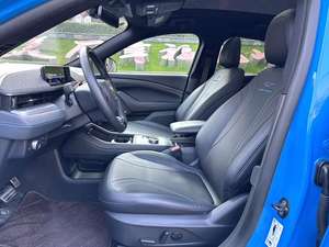 Véhicule à énergie nouvelle <span class=keywords><strong>Ford</strong></span> <span class=keywords><strong>Mustang</strong></span> Mach-<span class=keywords><strong>E</strong></span> modèle 2021 <span class=keywords><strong>GT</strong></span> Première édition - Product Image 5