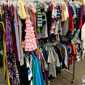 Stock en gros de vêtements d'occasion pour enfants (t-shirts, pantalons, jupes) provenant des fabricants, vente en gros de vêtements en stock - Product Image 5