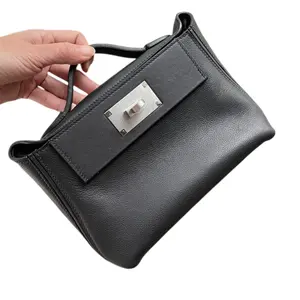 حقيبة يد بتصميم علامة تجارية شهيرة حقيبة كتف صغيرة سوداء فاخرة بأسعار معقولة حقائب يد بتصميم مخصص