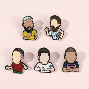 Spilla in Metallo Commemorativa a Forma di Maglia con Distintivo Stella del Calcio Mondiale - Product Image 3