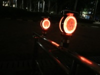 Nouvelle Offre Spéciale : Gyrophare Solaire 10 LED en ABS/PC IP66 avec Poignée, Portée Visuelle 800m, Garantie 1 An pour Cône de Signalisation