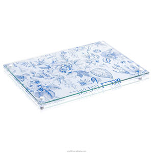 לוח חלה אקרילי יוקרתי בהתאמה אישית עם כיתוב מודרני, מתנה יהודית מודרנית, לוח שבת מלוסיט עם מראה זהב - Product Image 6