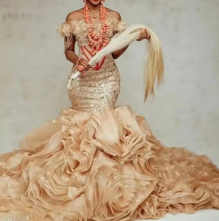 environmental gold dressing agent Women's Yellow Gold Crush Multi Thread Embroidery Zari Sequins-Work Gown Yellow / M