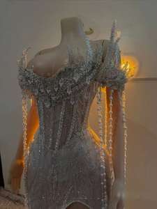 Abiti da sposa Aso Ebi: Modelli da donna Sea Girl Abiye con spacco laterale, perline, pizzo e cristalli, ideali per compleanni e secondi ricevimenti - Product Image 3