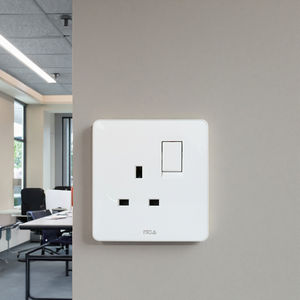 MGA Großhandel Hot Sale Modische einfache und langlebige UK Switched Socket mit Fabrik preis - Product Image 4