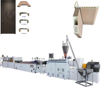 Certificat CE PVC WPC Cadre de panneau de porte 500-600 kg/h Extrudeuse en plastique directement du fabricant
