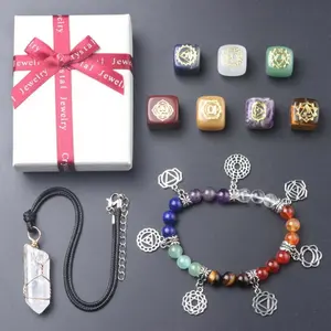 Vente en gros Offre Spéciale sept chakras coffret sept chakras carré cristal yoga symbole bracelet et pendentif coffret pour cadeau