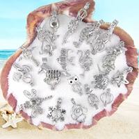 Pendentif en forme de cœur plaqué argent pour femme, avec chaîne à maillons et support cage, idéal pour la création de bijoux (vente en gros)