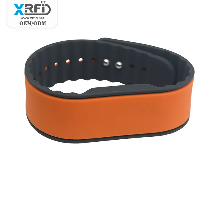 OEM eco-friendly 125khz LF 13.56mhz NFC braccialetto impermeabile RFID Silicone braccialetto