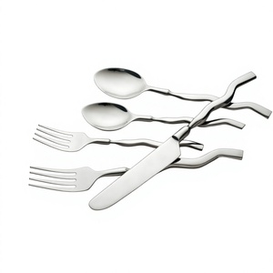 Ensemble d'argenterie en acier inoxydable Fournitures pour restaurants et hôtels Ensemble de couverts élégants Ensemble de couverts de style fantaisie avec logo personnalisé Prix bon marché - Product Image 1