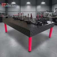 Table de soudage 3D en fonte nitrurée D28 de haute précision pour la production de soudure automobile sur cadre métallique