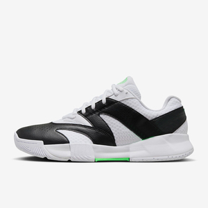 Chaussures de tennis bicolores noir et blanc, empeigne en cuir synthétique et mesh, accent vert, résistantes à l'usure, pour le court. - Product Image 2