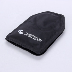 Tốt Nhất Bán Ngoài Trời Vườn 1L Lớn Vodka Và Whiskey Duy Trì Hương Vị Rượu Vang Lạnh Chủ Nhựa Túi Băng Lạnh Rượu Vang Mát - Product Image 2