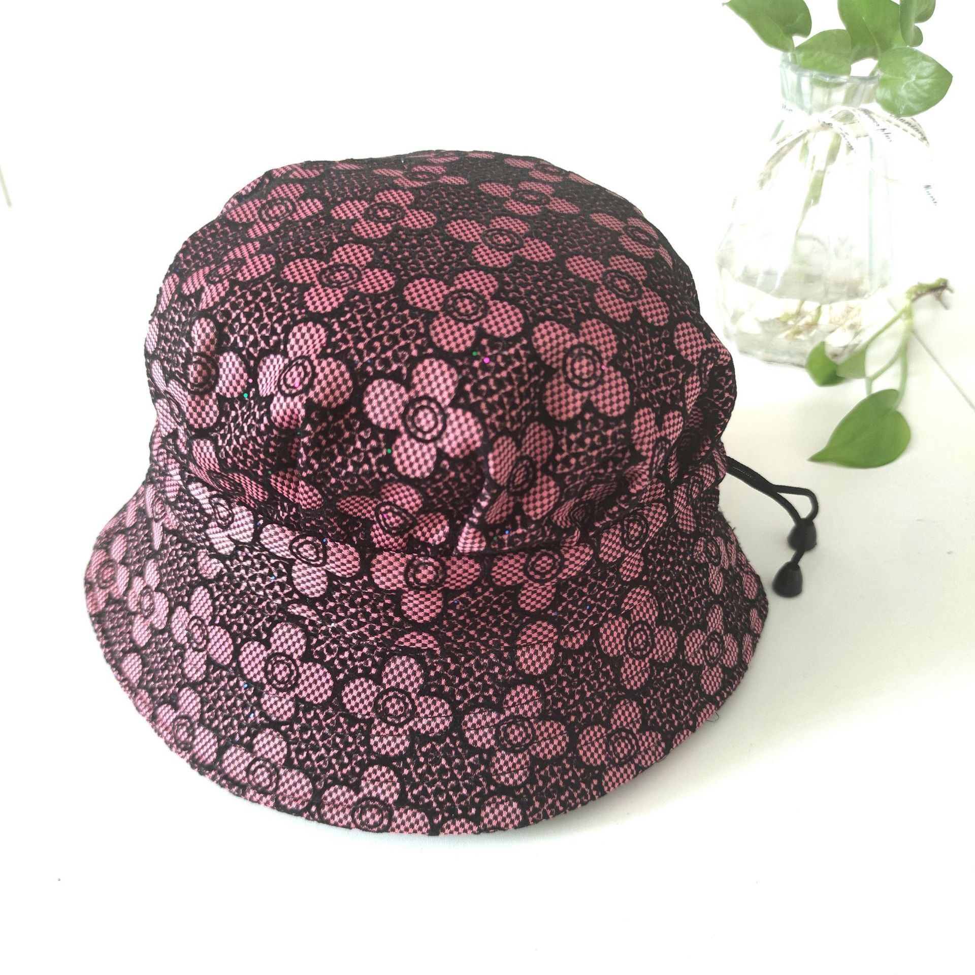 Trébol de cuatro hojas rosa