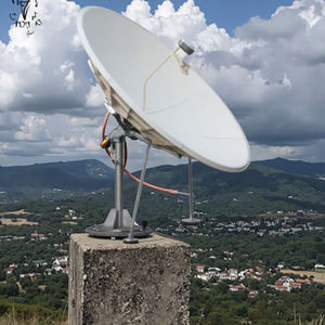 <span class=keywords><strong>Precio</strong></span> de fábrica Universal HD TV <span class=keywords><strong>Antena</strong></span> parabólica satelital de alta ganancia Dish Ku Band para <span class=keywords><strong>antena</strong></span> de panel de 150cm/1,5 m al aire libre - Product Image 1