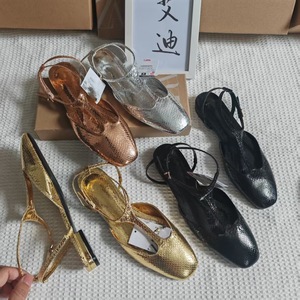 Sandali piatti da <span class=keywords><strong>donna</strong></span> Z Factory Golden Baotou, sexy e alla moda, con cinturino posteriore scavato, <span class=keywords><strong>scarpe</strong></span> estive da esterno, all'ingrosso - Product Image 4