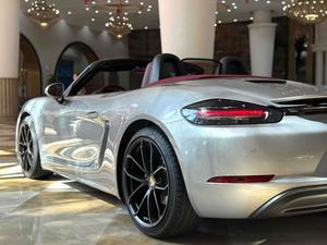 <span class=keywords><strong>Auto</strong></span> Usata 2022 <span class=keywords><strong>Porsche</strong></span> <span class=keywords><strong>718</strong></span> Boxster 2.0T Cabrio, 14.000 km, Basso Chilometraggio, Benzina, Automatica, per Esportazione - Product Image 6