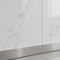 Revêtement mural pour salle de bain d'hôtel WYRAX, feuille de marbre PVC UV blanc doré Calacatta, 1220x2440mm, 5mm, résistant à l'humidité
