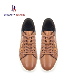 Chaussures en cuir véritable personnalisées avec design texturé, logo personnalisable, confortables, souples, sportives, élégantes, chaussures d'automne - Product Image 4