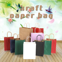 Couleur rose bleu vert rouge papier sac à provisions t-shirt sacs en papier kraft fabricant