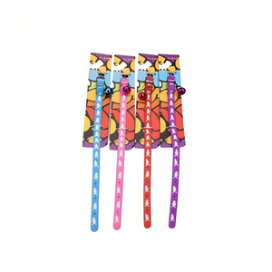 Collare per Gatti a Forma di Pesce in Plastica - Product Image 1