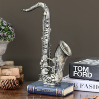 Statue de saxophone en résine de style européen rétro et nostalgique, ornements pour café, bar, accessoires de maison, salon, chambre, meuble TV