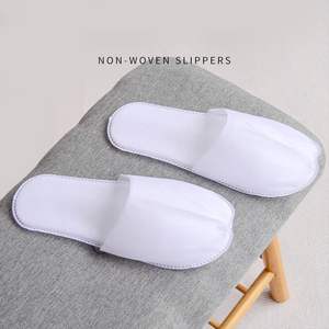 Pantuflas Desechables para Spa, Pantuflas Cálidas y Esponjosas con Punta Cerrada, Antideslizantes, para Huéspedes de Hotel, para Uso en Casa y Viajes - Product Image 6