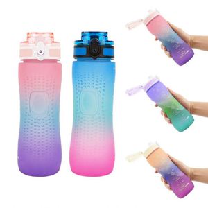 Bouteille d'eau en plastique portable pour le sport, les voyages et la salle de sport, avec logo personnalisé - Product Image 4