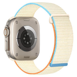 Correa de reloj ajustable con cierre de gancho y bucle - Product Image 1