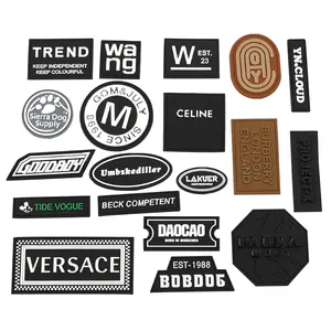 Aksesoris garmen pabrik kustom silikon lembut Label pakaian sepatu bagasi Pvc karet Patch 3D timbul Logo