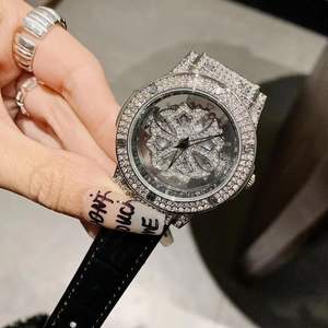 Reloj <span class=keywords><strong>de</strong></span> lujo para mujer con cristales Daisy |   Logotipo Personalizado Disponible |   Directo <span class=keywords><strong>de</strong></span> Fábrica <span class=keywords><strong>de</strong></span> VVS/PPF/C |   Reloj <span class=keywords><strong>de</strong></span> pulsera <span class=keywords><strong>de</strong></span> cuarzo para fiesta - Product Image 4