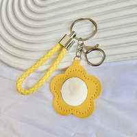 Gantungan Kunci Cermin Rias Mini Bentuk Bunga dari Kulit PU, Tali Pergelangan Tangan Kepang, Aksesoris Tas, Hadiah Portabel untuk Wanita