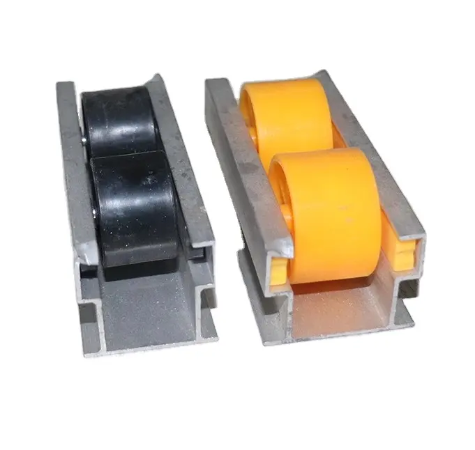 Strengthen sheet metal fluent strip Industrial Bearing Wheels Skate Wheel Conveyor Combs Belt System Aluminium Roller Rail Track