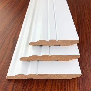 Plinthe en bois massif de pin radié, design moderne, peinte en blanc, à jointure à doigts, prix de gros abordable - Product Image 3