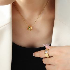 Conjuntos de Joyería de Moda: Collares para Mujer con Anillos de Circonita Cúbica, Cadena Cubana, Collares con Colgante Franco Dorado - Product Image 2