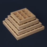 Boîte en papier kraft carrée pour chocolats avec couvercle transparent, 9/16/25/36 compartiments