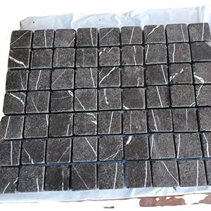 Hangmao 4x4 Tumbled baru Cina hitam dengan putih pembuluh granit Cobble <span class=keywords><strong>Pavers</strong></span> untuk jalan mobil - Product Image 1