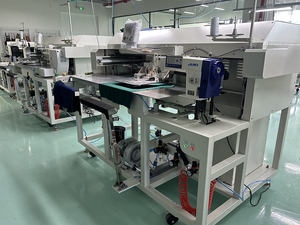 Machine à coudre industrielle à point noué, à lit plat, à grande vitesse, sans repassage, à une aiguille, automatique, pour l'attache de poches sur T-shirts et jeans - Product Image 3