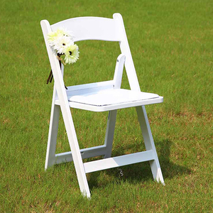 On Sale Cheap Price Folding Resin Chairs Folded White Stackable Wedding Chairs For Events Plastic
