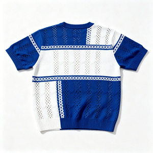 Maglione in Viscosa Blu e Bianco con Collo a Girocollo per Uomo, Vestibilità Comoda, Design Minimalista, Caldo e Leggero - Product Image 4