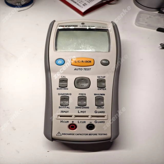 1 pcs GW INSTEK MODEL LCR-916 HANDHELD LED DIGITAL DISPLAY LCR METER