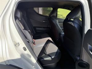 Toyota C-HR 1.8 Híbrido <span class=keywords><strong>G</strong></span> 5 Puertas SUV CVT FWD 2020 Usado, Limpio y Confortable, SUV de Seguridad, Listo para Enviar - Product Image 3