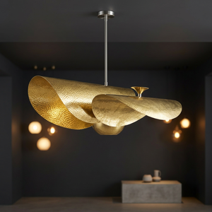Lampe sculpturale en laiton plaqué or avec motif en relief, thème antique, forme irrégulière, moulée, pour la décoration intérieure - Objets de collection - Product Image 2