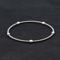 HengSheng gelang abu-abu manik-manik pegas baja tahan karat 4mm manik-manik hitam gitar senar Bangle