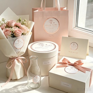 Autocollant rond en papier doré Atelier Flora, étiquette artistique, fleurs fraîches, emballage cadeau artisanal - Product Image 5